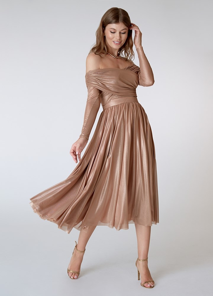 Rochie midi bej din matase cu drapaje si decolteu pe umeri Luce 