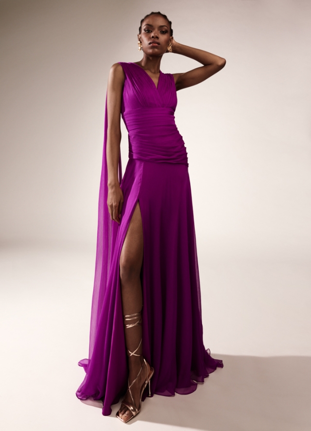 Rochie de seara lunga mov din voal de matase naturala cu decolteu in V si drapaje Nymph 